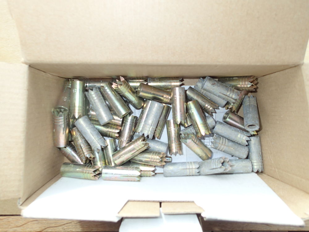50 chevilles auto-foreuses SPIT Bricolage
