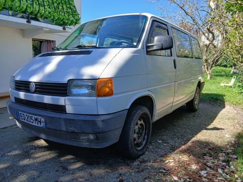 Volkswagen Caravelle 2.4 D (7pl) 1991 occasion Saint-L&eacute;omer 86290