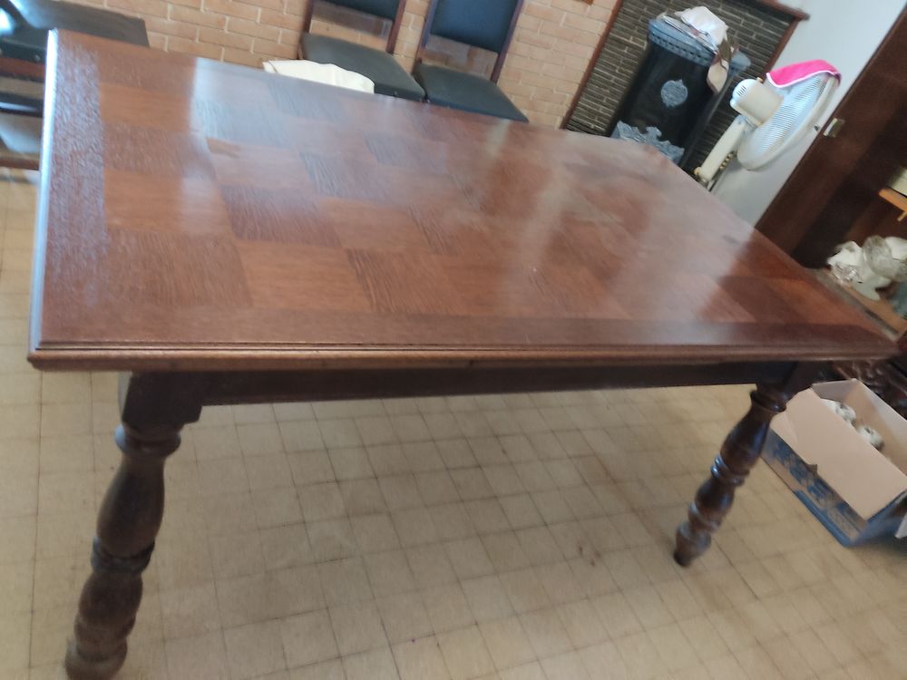 Table et chaises Meubles