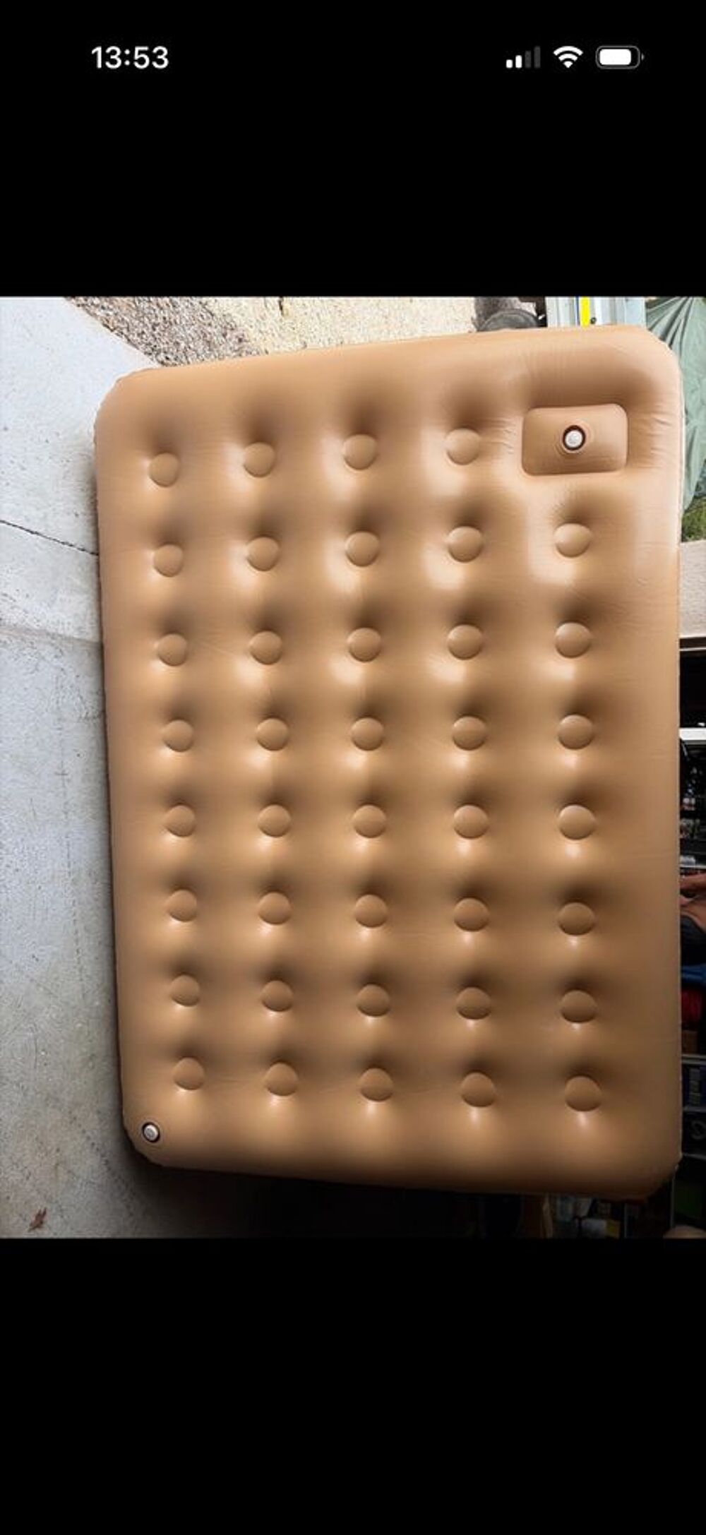matelas gonflable 2 places avec pompe int&eacute;gr&eacute;e Sports