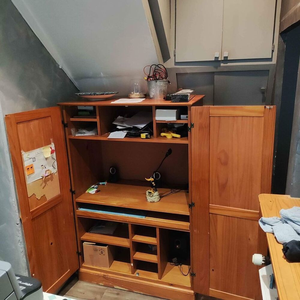 Armoire Informatique 2 Portes. Meubles