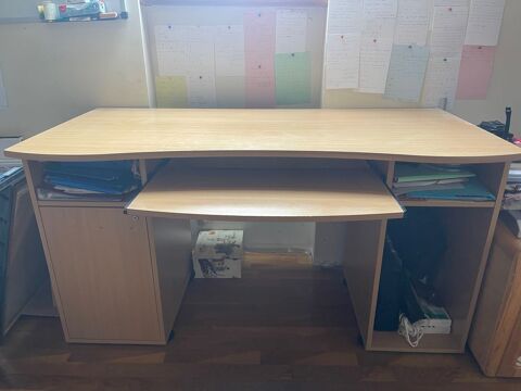 : Bureau fonctionnel avec rangements 30 Tousson (77)