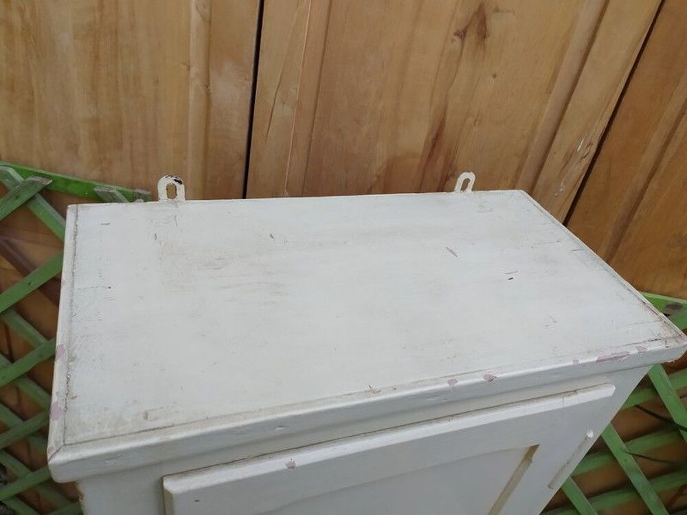 Petite Armoire de Toilette Bois &agrave; Corniche 
Meubles