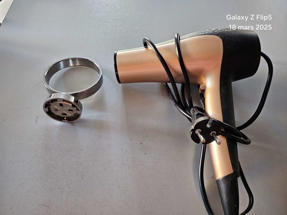 S&egrave;che cheveux Electroménager