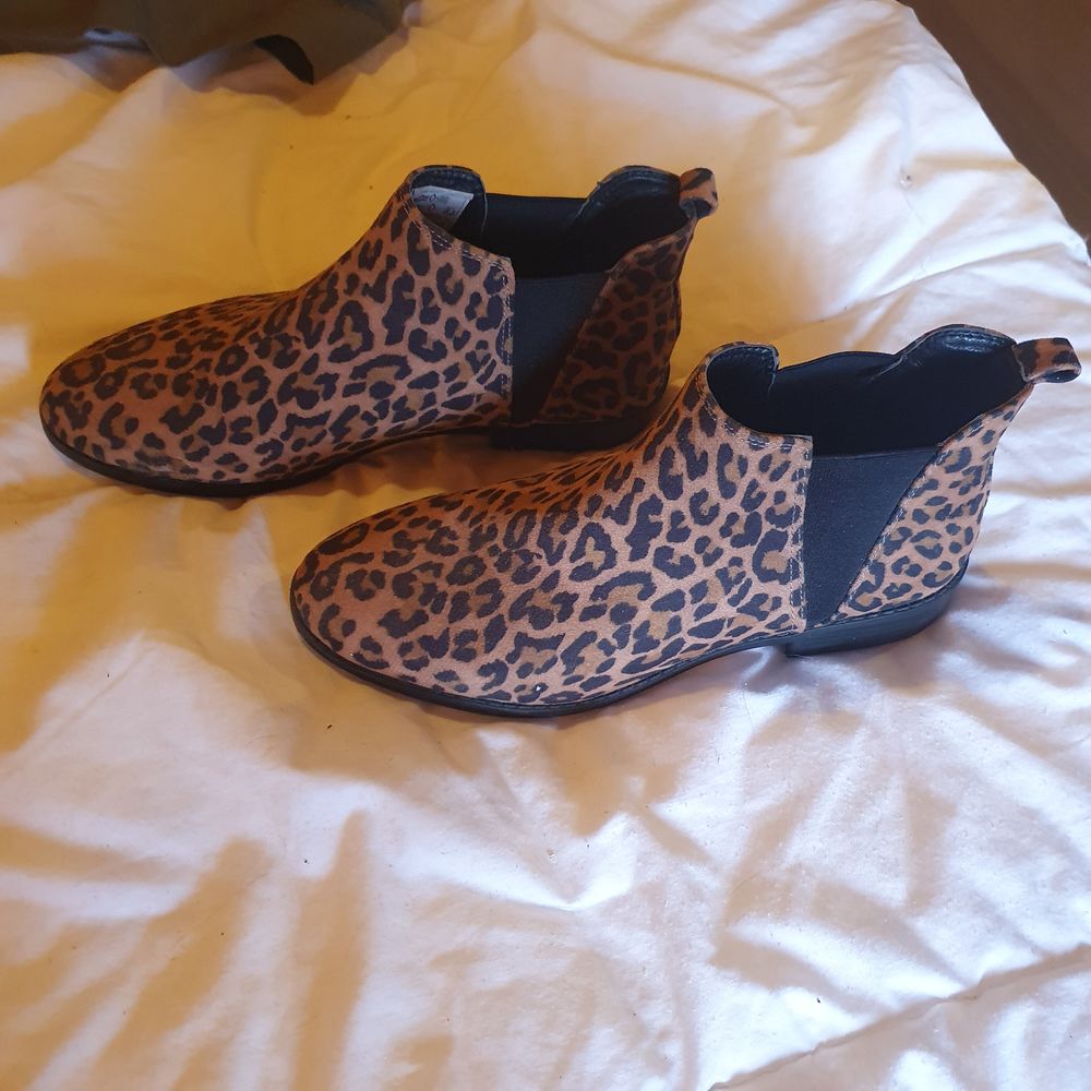 Bottines femmes
Chaussures