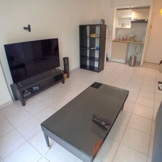  Appartement à louer 2 pièces 33 m²