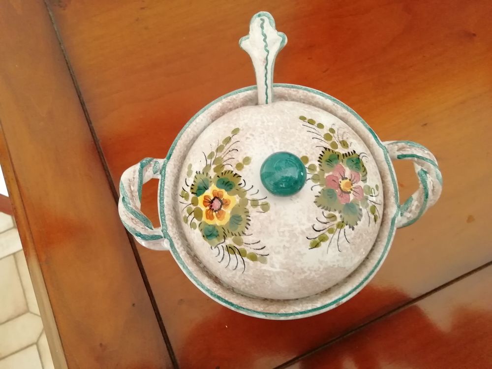 Confiturier neuf avec couvercle et cuill&egrave;re Décoration
