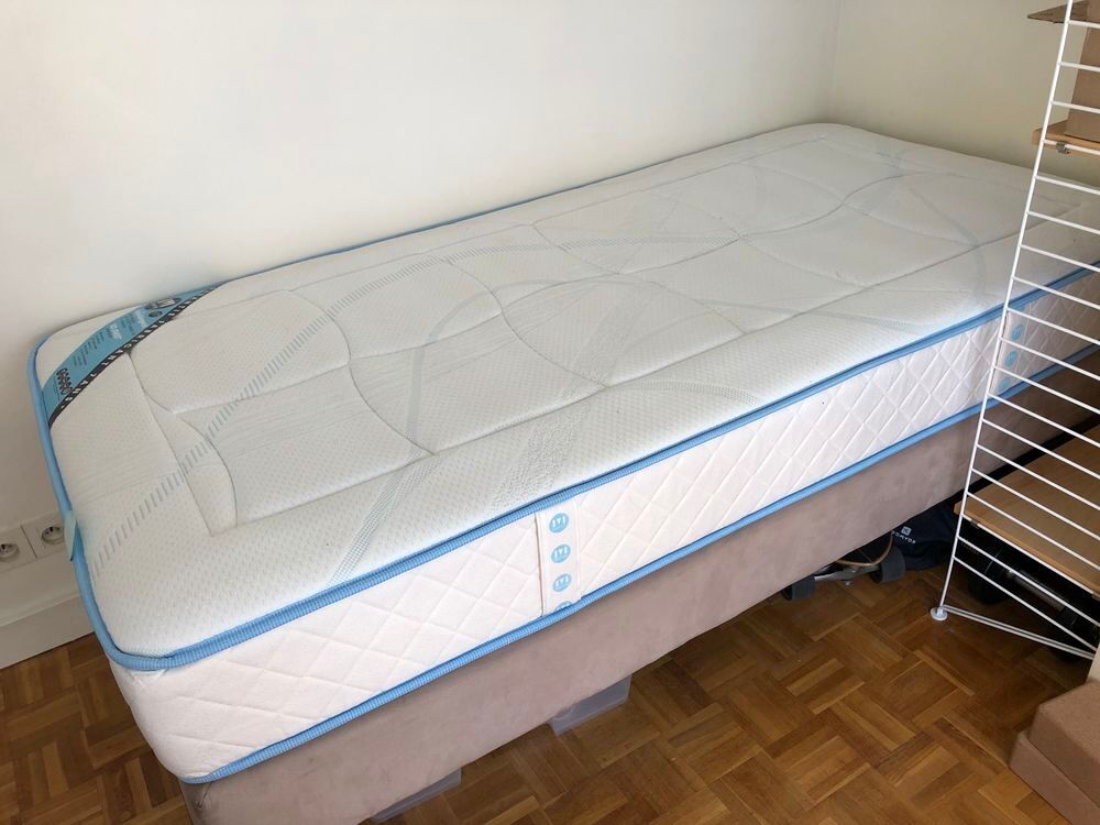 Lit 90 x 190 avec pieds en bois et matelas Merinos 20cm Meubles