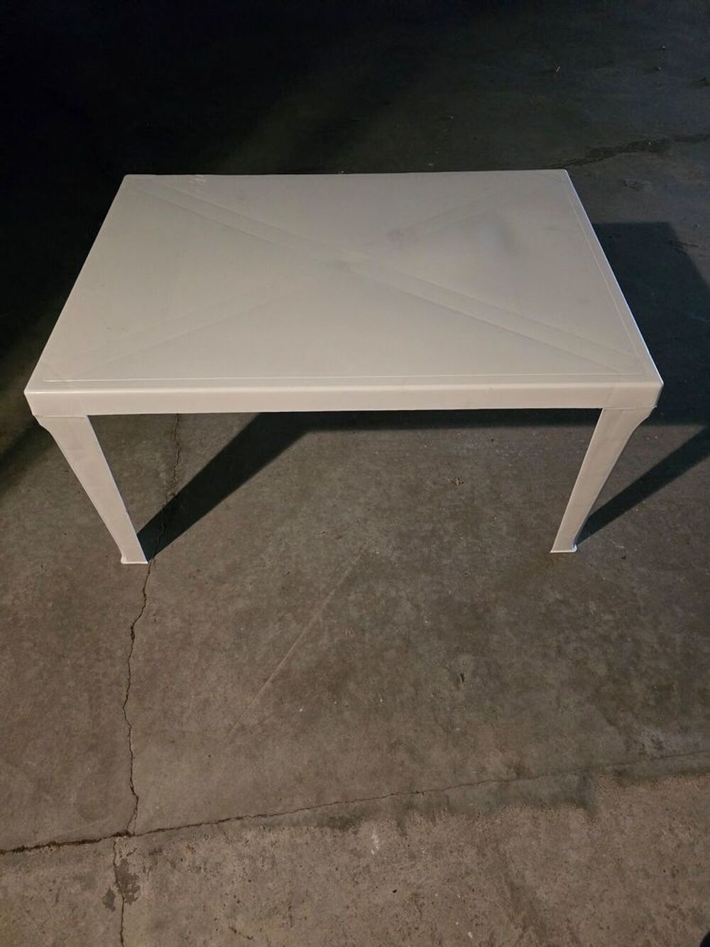 Table basse de jardin ou de Salon Neuve jamais utilis&eacute;e .
Jardin