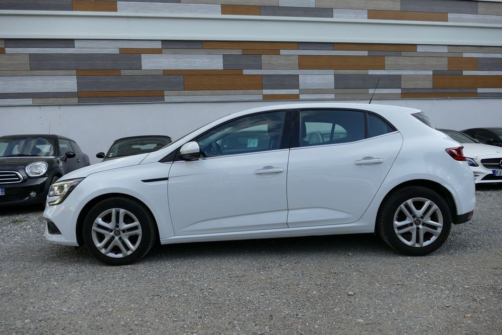 Megane IV M&eacute;gane IV Berline dCi 110 Energy eco2 Business 2017 occasion 13600 La Ciotat