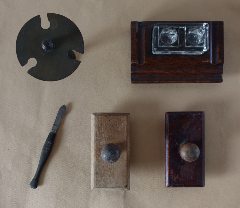Anciens objets de bureau vintages Décoration
