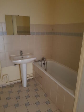  Appartement à louer 2 pièces 52 m²