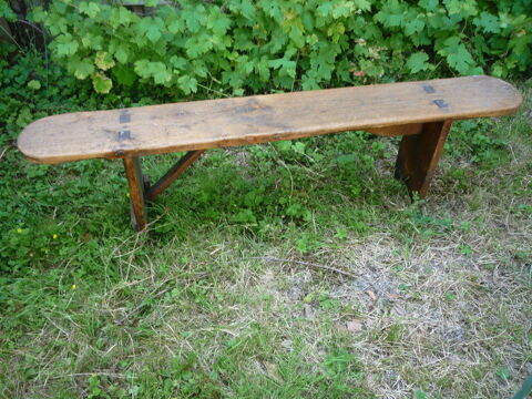 Banc ancien / table de ferme 
65 Castres (81)