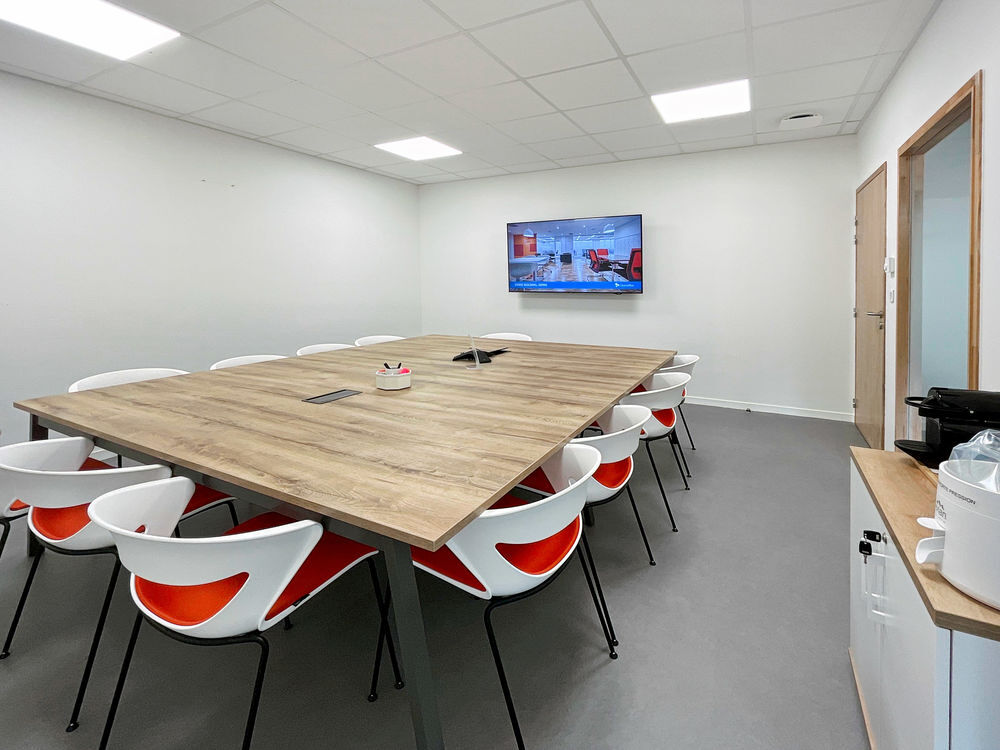   Acc�s tout inclus � des espaces de bureau professionnels pour 4 personnes � Poitiers, Futuroscope  