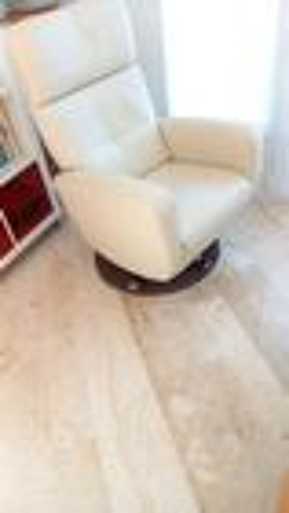 Canap&eacute; et fauteuil en cuir Meubles