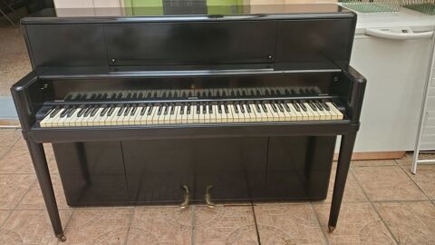 Steinway piano 2950 Le Pr-Saint-Gervais (93)