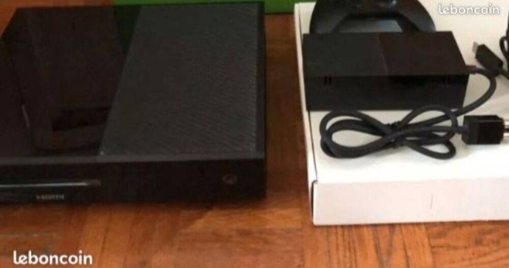 Xbox one avec Manette Consoles et jeux vidéos