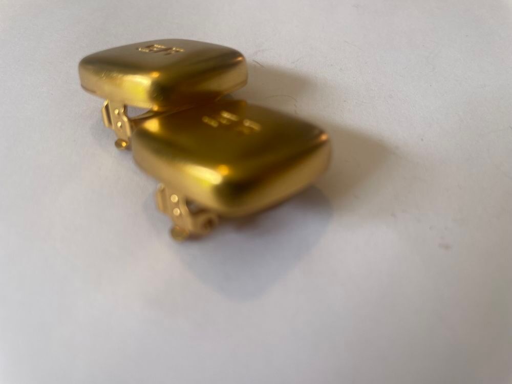 BO Boucles Oreilles, carr&eacute; lisse SR grav&eacute; dor&eacute; satin&eacute; RYKIEL Bijoux et montres