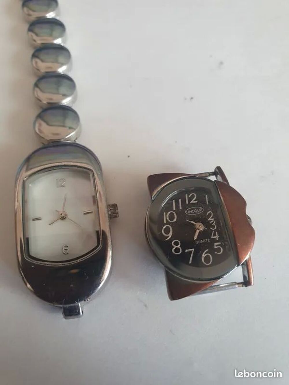 Lot 2 montres Bijoux et montres