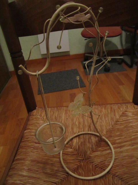 tr�s beau bougeoir original avec papillons 0 M�rignies (59)