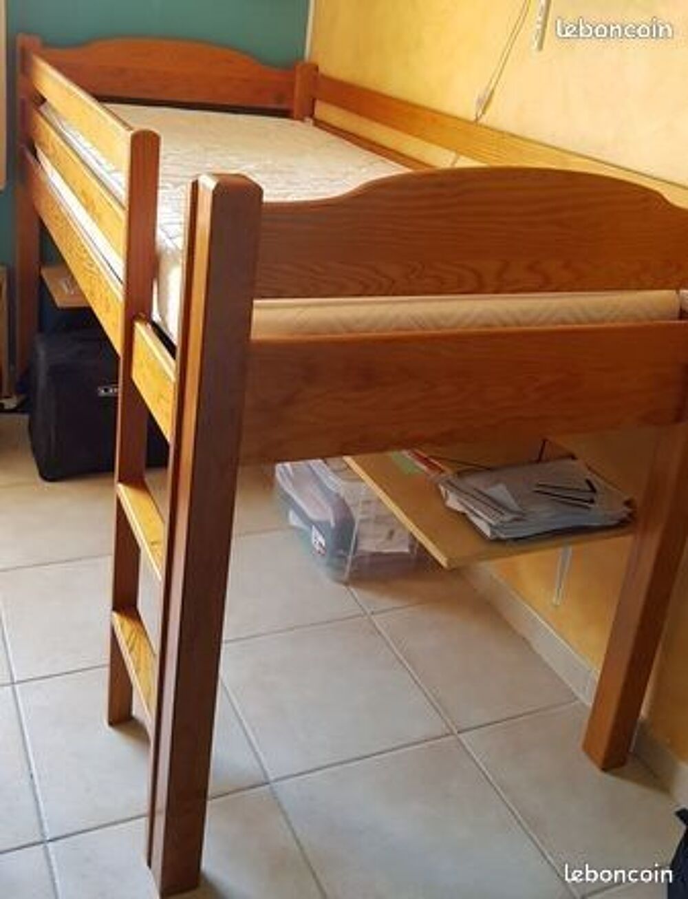 Lit bois mi hauteur enfant, ch&ecirc;ne dor&eacute; Meubles