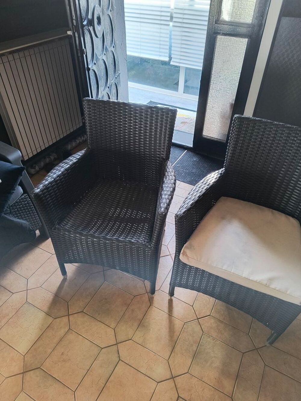 Fauteuils poly rotin en TBE Meubles