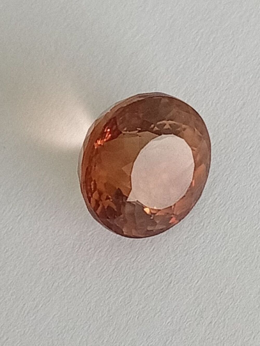 Topaze imperiale 11,28 carats-bicolore jaune/orange-Br&eacute;sil. Bijoux et montres