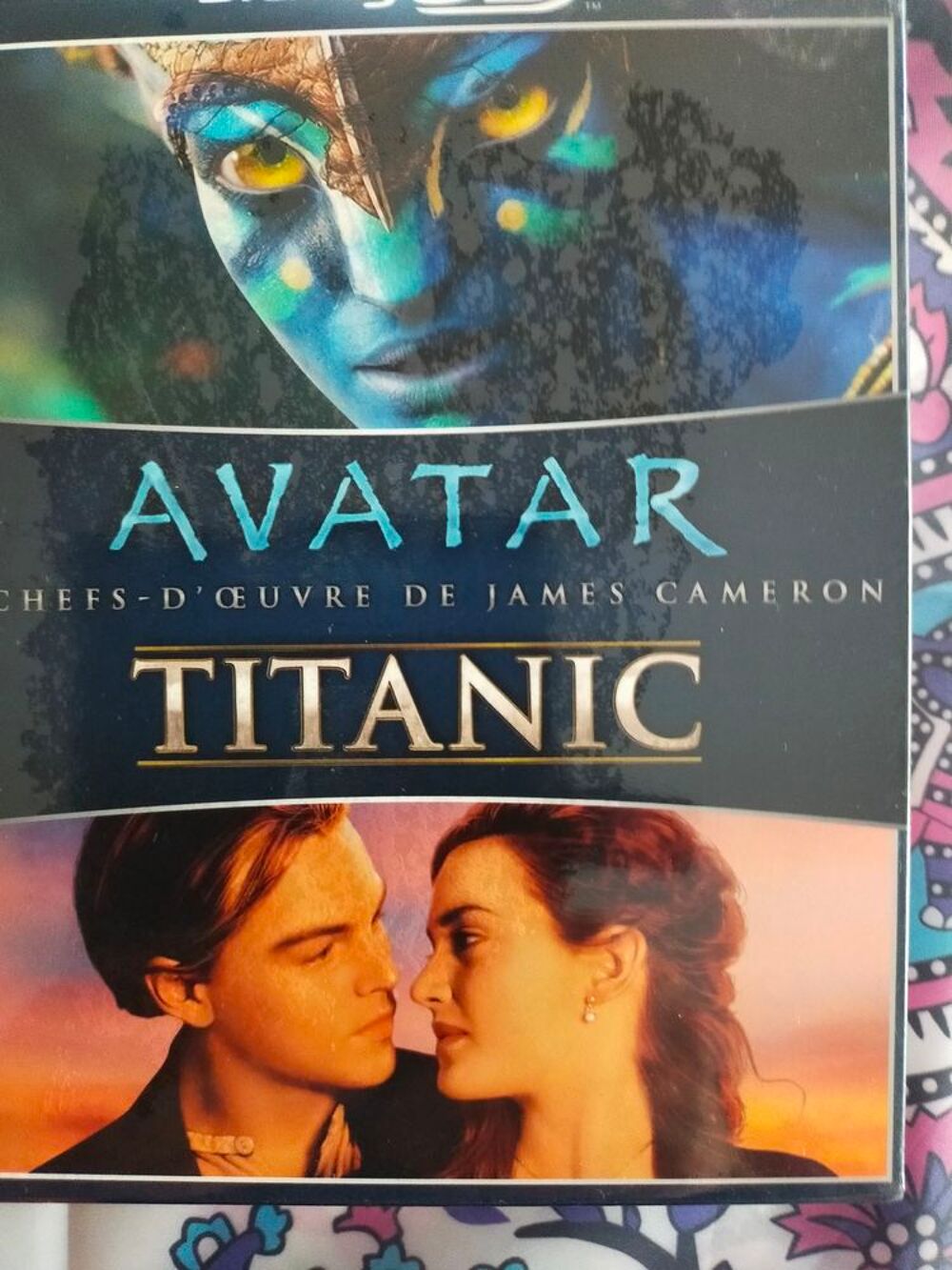 Bonjour
Lot de 2 films sous plastique
Titanic et avatar DVD et blu-ray