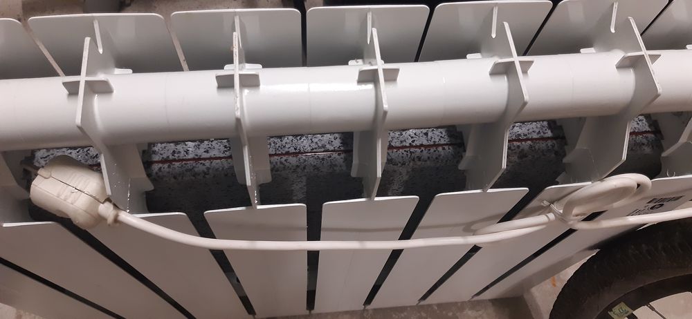 Radiateur en alu &agrave; inertie s&egrave;che 2000W Electroménager