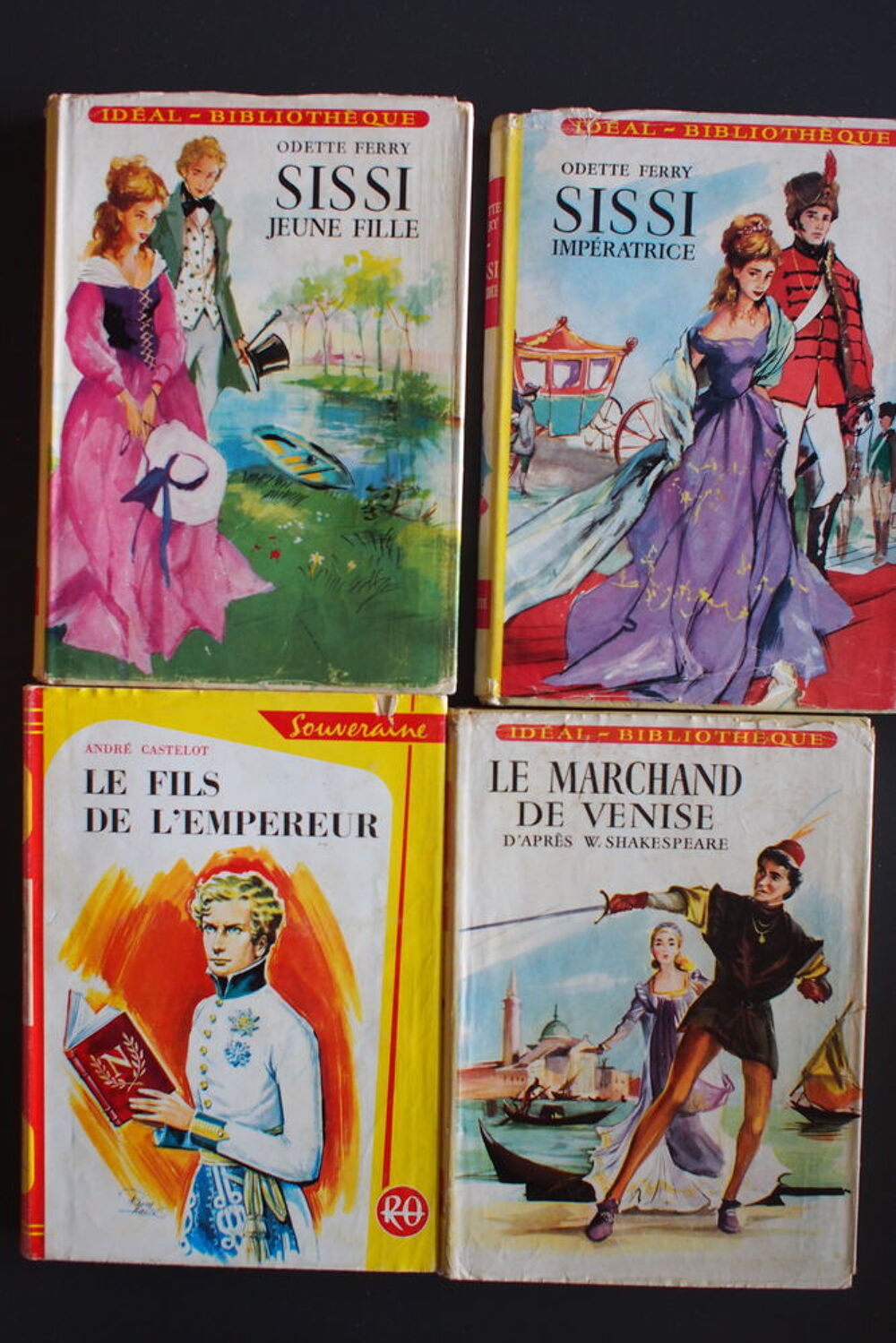 20 livres Id&eacute;al Biblioth&egrave;que rouge et or
Livres et BD