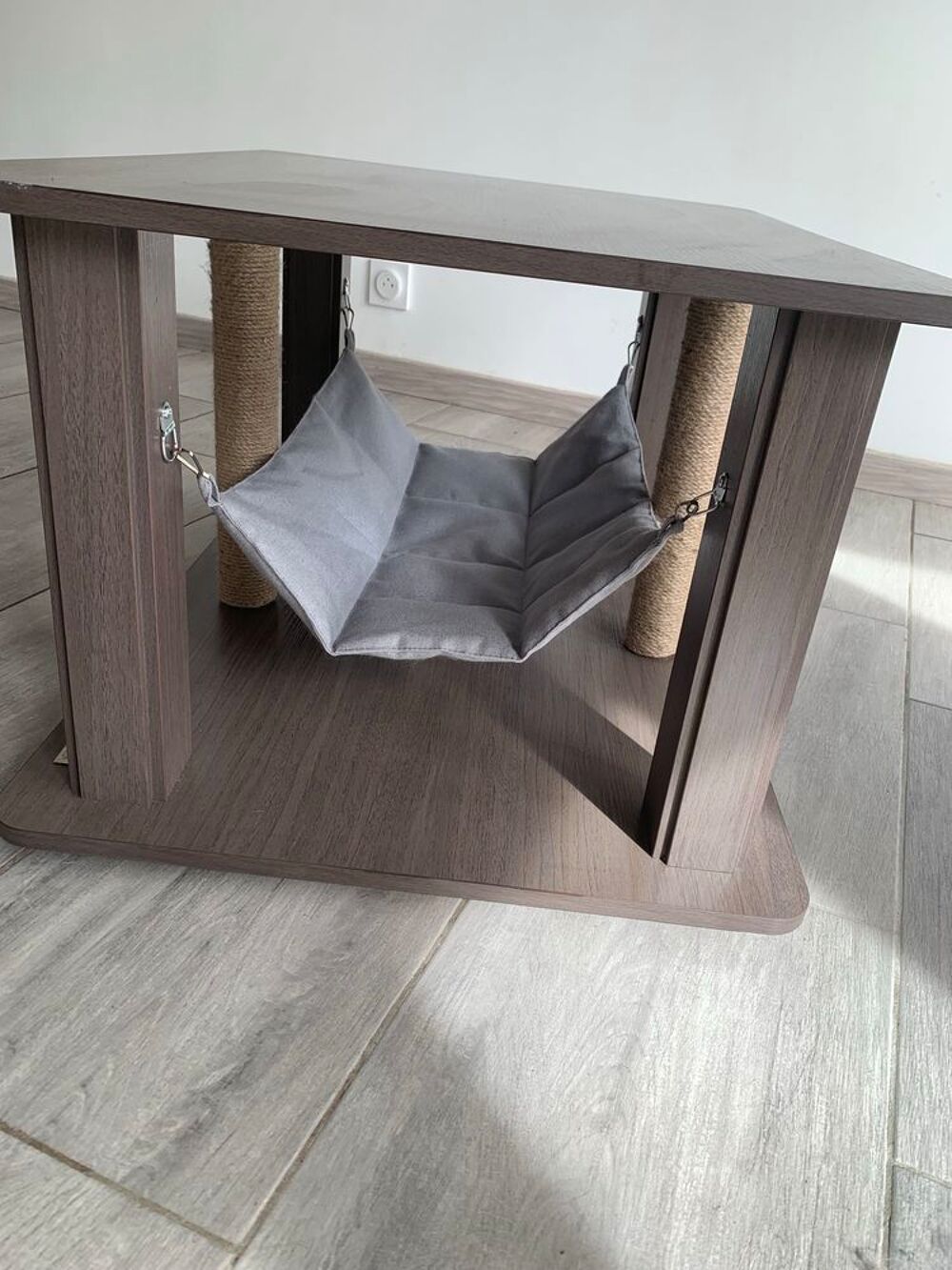 arbre &agrave; chat table basse Meubles