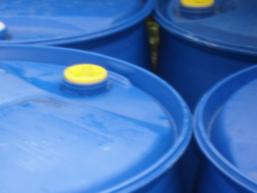 fut plastic de 220 litres Jardin