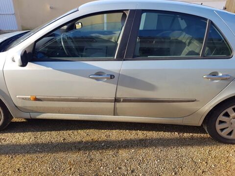 Renault Laguna II Laguna Evolution 2.2 dCi 150 Privilège Proactive A 2004 occasion Thurageau 86110
