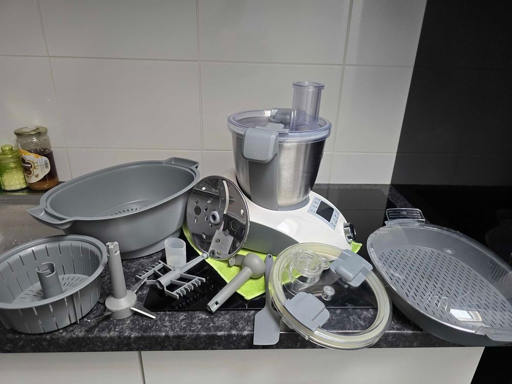 Compact Cook Tr&eacute;s bon &eacute;tat +accessoires suppl&eacute;mentaires Electroménager