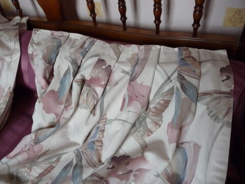 Double rideaux avec motifs et  embrasses 29 Saint-Fons (69)