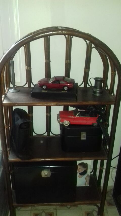 petit meubles 25 Pont-Saint-Esprit (30)