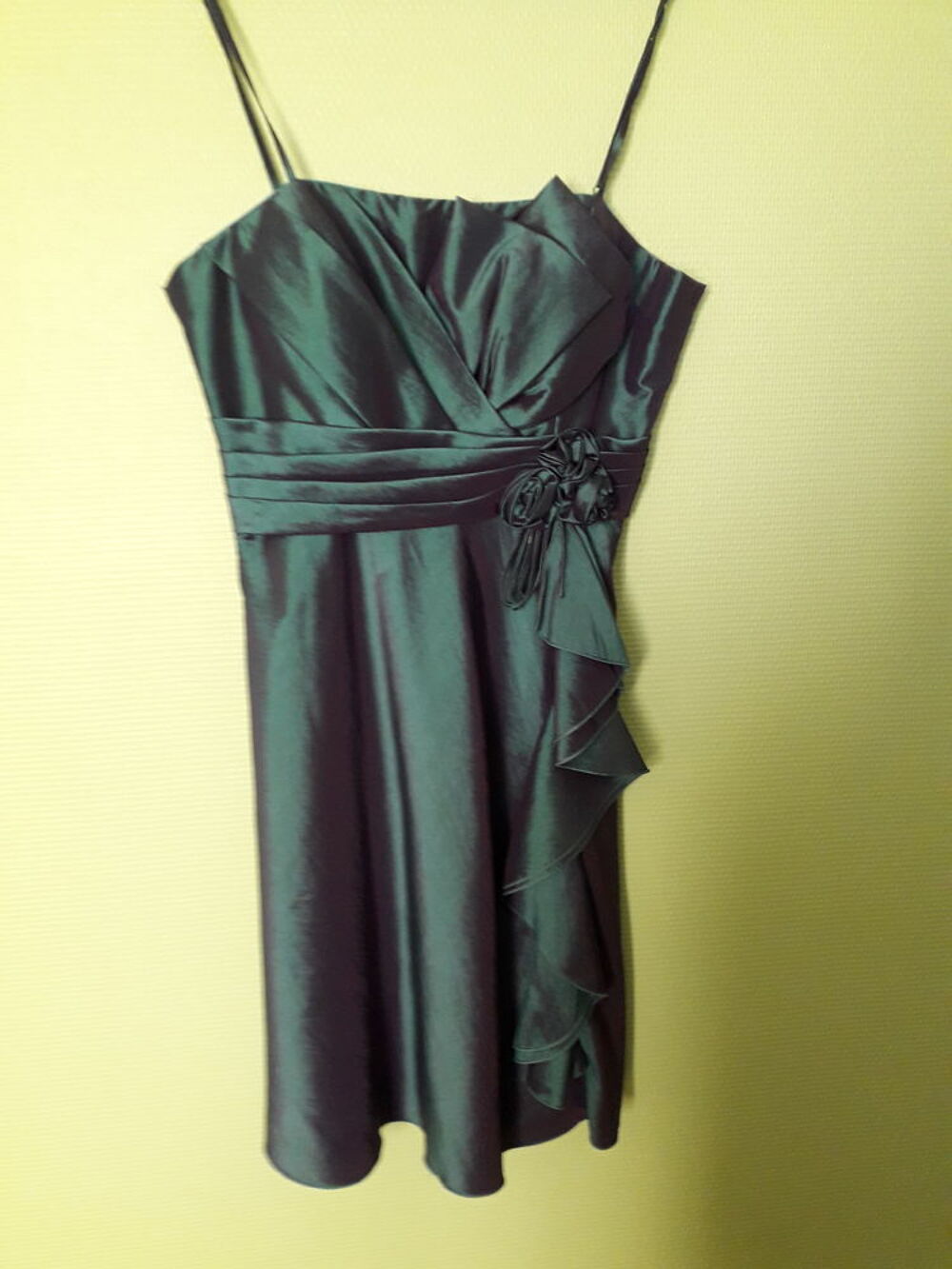 robe de c&eacute;r&eacute;monie Vêtements