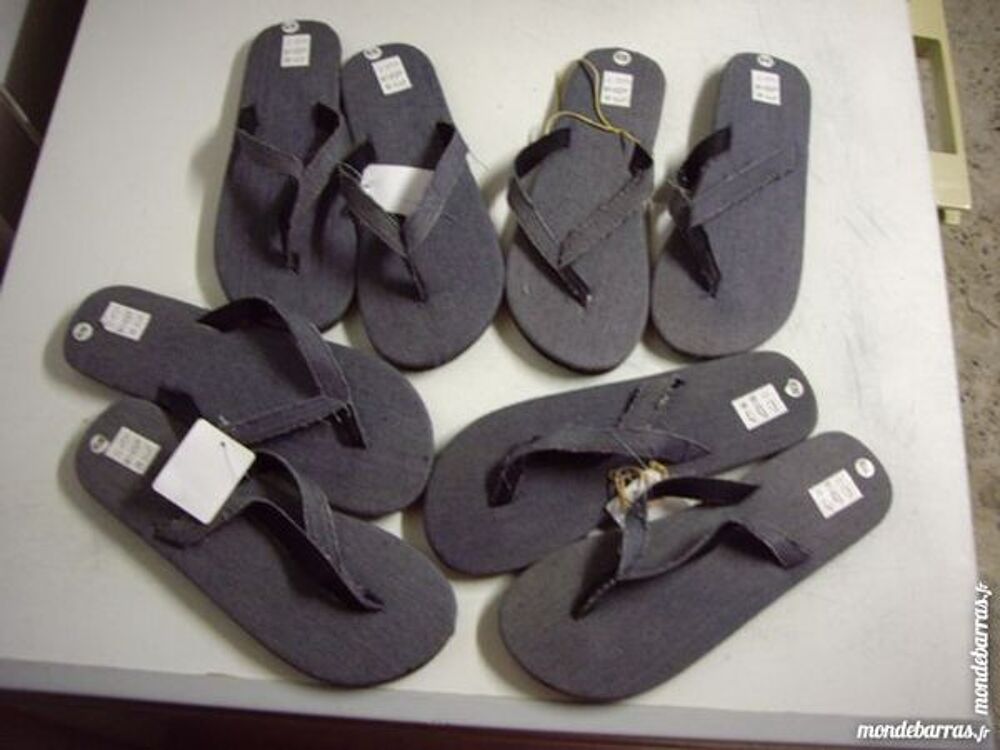 Paires de Tongs Mixte (Homme et Femme) pt 38/39 neuves Chaussures