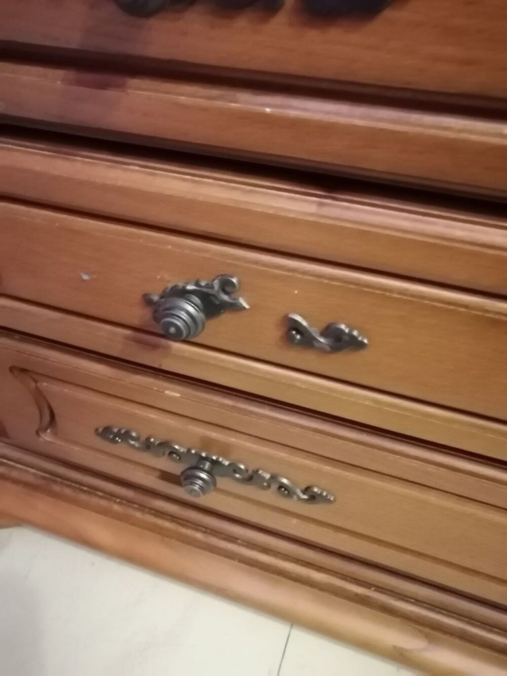 Commode ch&ecirc;ne Meubles