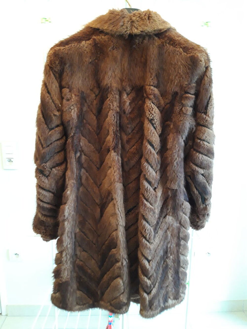 Manteau 3/4 de Fourrure V&eacute;ritable en Ondatra Vêtements