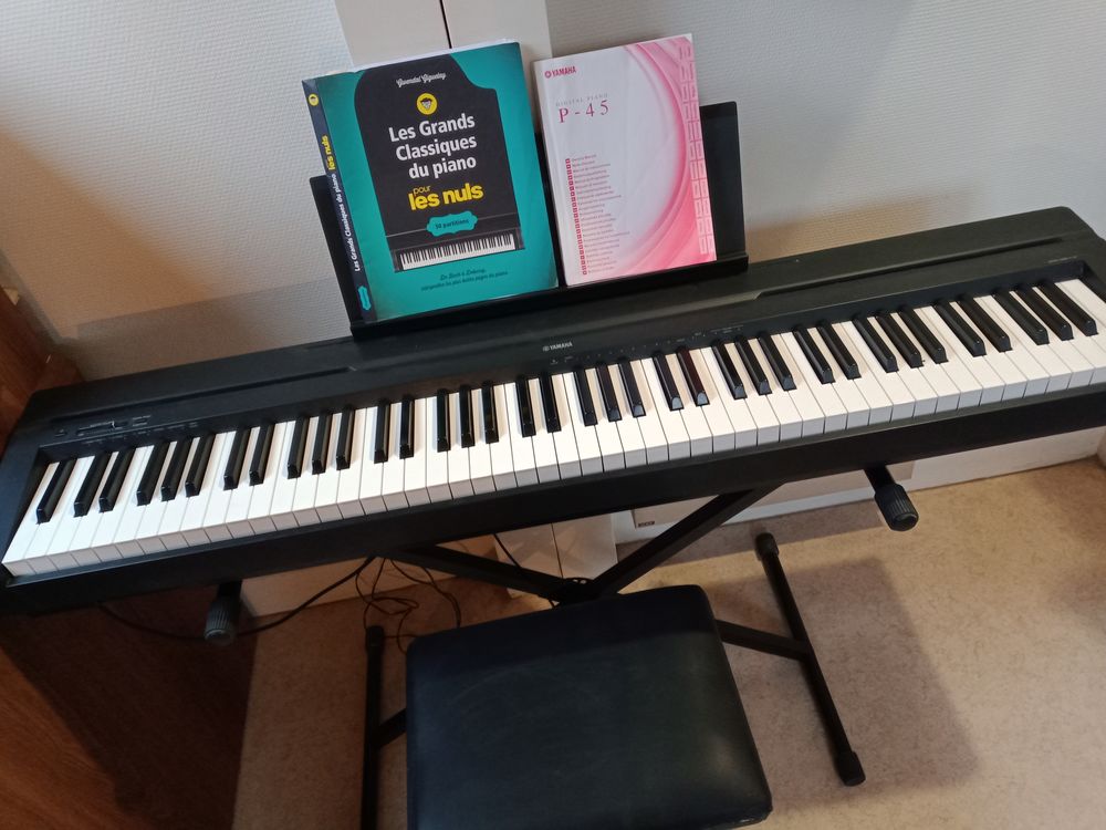 pack piano num&eacute;rique Yamaha P45 avec stand et si&egrave;ge Instruments de musique