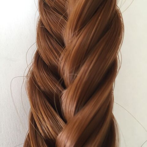 Tresse  de cheveux synth�tique AUBURN         NEUVE 15 La Mulati�re (69)