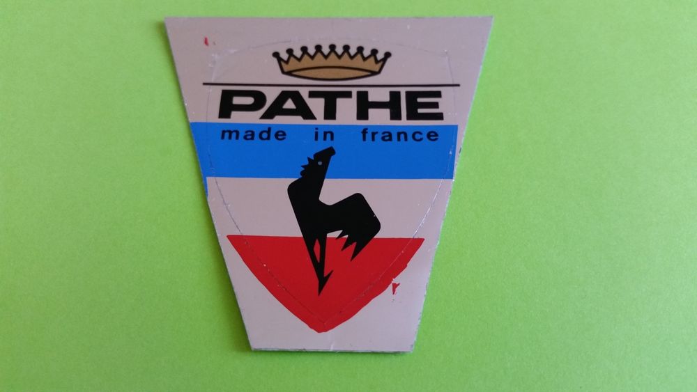 AUTOCOLLANTS PATHE 