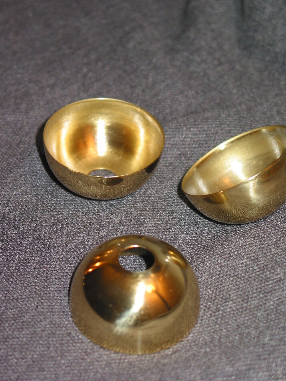 1 UN Cache Douille Demi-Sph&egrave;re Laiton poli Demi sph&egrave;re, cach Bricolage