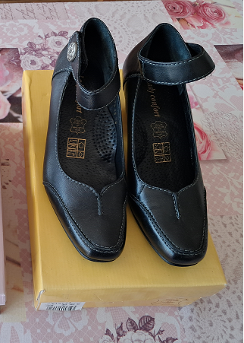 Chaussure Noire Taille 39 noire mode accessoires TV cosplay Chaussures