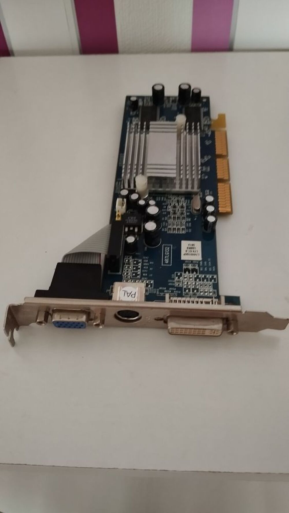 Carte graphique Radeon 9250 Matériel informatique
