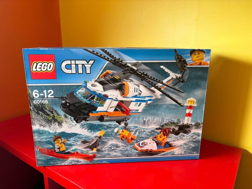 LEGO City 60166 €" H&eacute;licopt&egrave;re de secours Garde-c&ocirc;tes €" Neuf et scell&eacute; Jeux / jouets