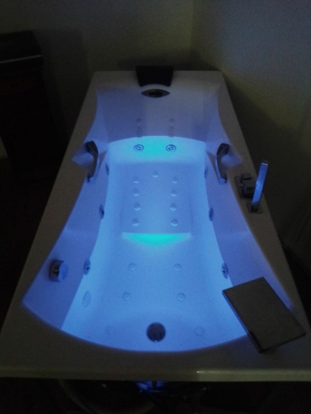 Baignoire baln&eacute;o th&eacute;rapie KINEDO Sports