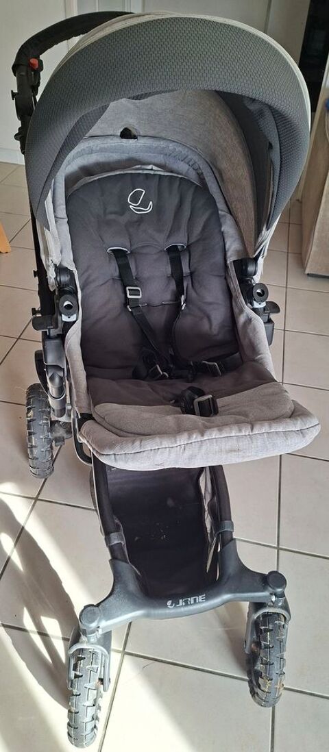 Poussette duo Crosswalk + nacelle Matrix Light 2 gris + base 475 Toulouse (31)