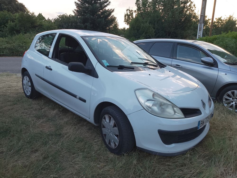 Clio CLIO SOCIETE 1.9 D RC 2008 occasion 26230 Grignan